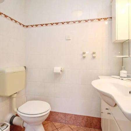 Silvija Cubranic Guest house Baska (Krk)