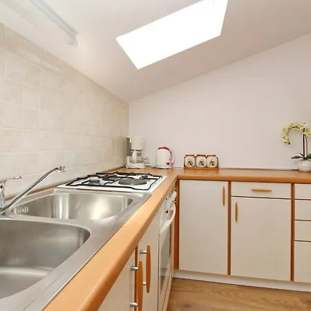 Guest house Silvija Cubranic Baska (Krk)
